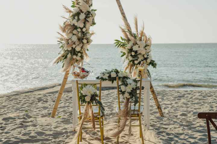 Arco para la ceremonia en la playa - 1