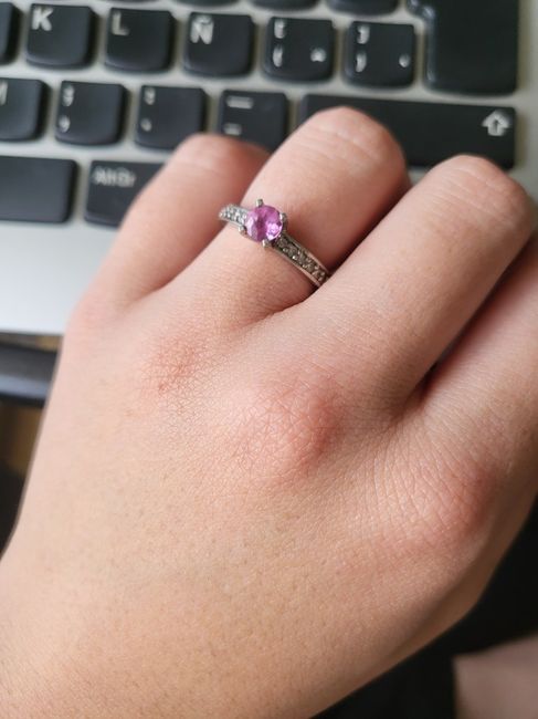 Tu anillo de compromiso 💍 ¡en el Pinterest de Matrimonio.com.co! - 1