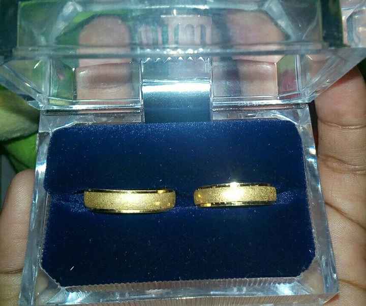 Mi anillo de boda... - 1