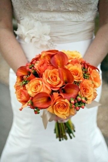 ramo de novia de color naranja