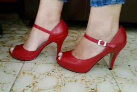 Zapatos rojos, cual elegirías? - 1