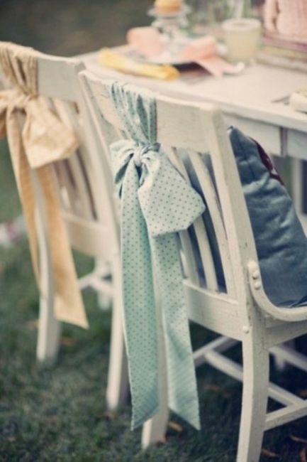 15 ideas para decorar tus sillas con cintas (fácil y económico) 3