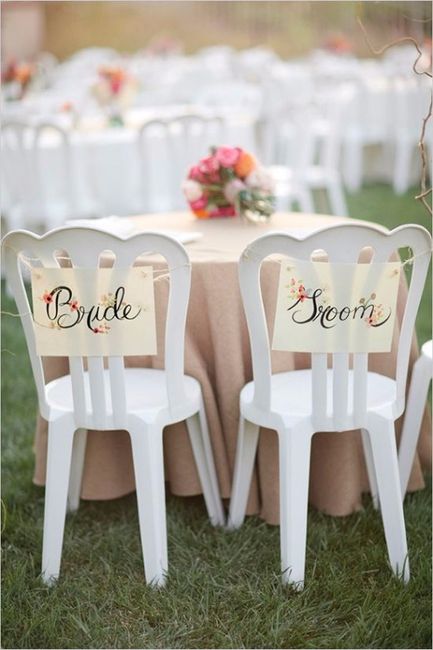5 formas de decorar sillas de plástico para la boda