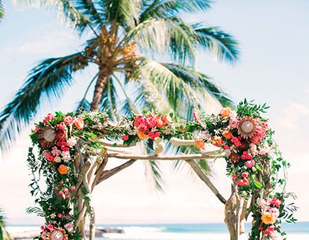 3. Arco de flores para la ceremonia