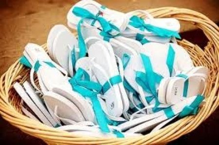 Chanclas para los invitados