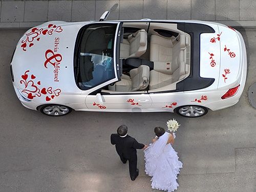 10 decoraciones para el carro de los recién casados