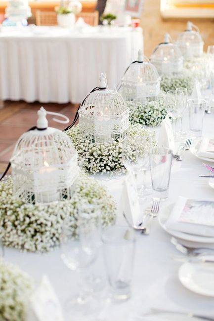 Ideas para centros de mesa con flores blancas 2