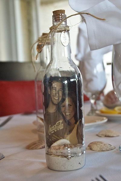 Invitaciones de matrimonio hechas con botellas
