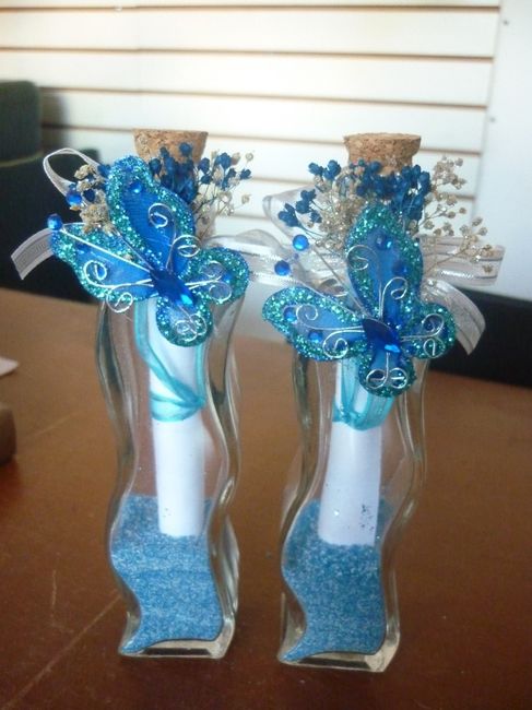 Invitaciones de matrimonio hechas con botellas