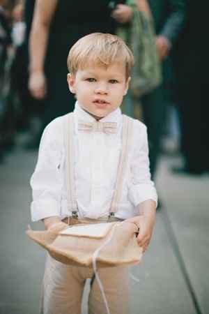 Exclusivo gris Introducir Cómo vestir a mi hijo para el matrimonio?