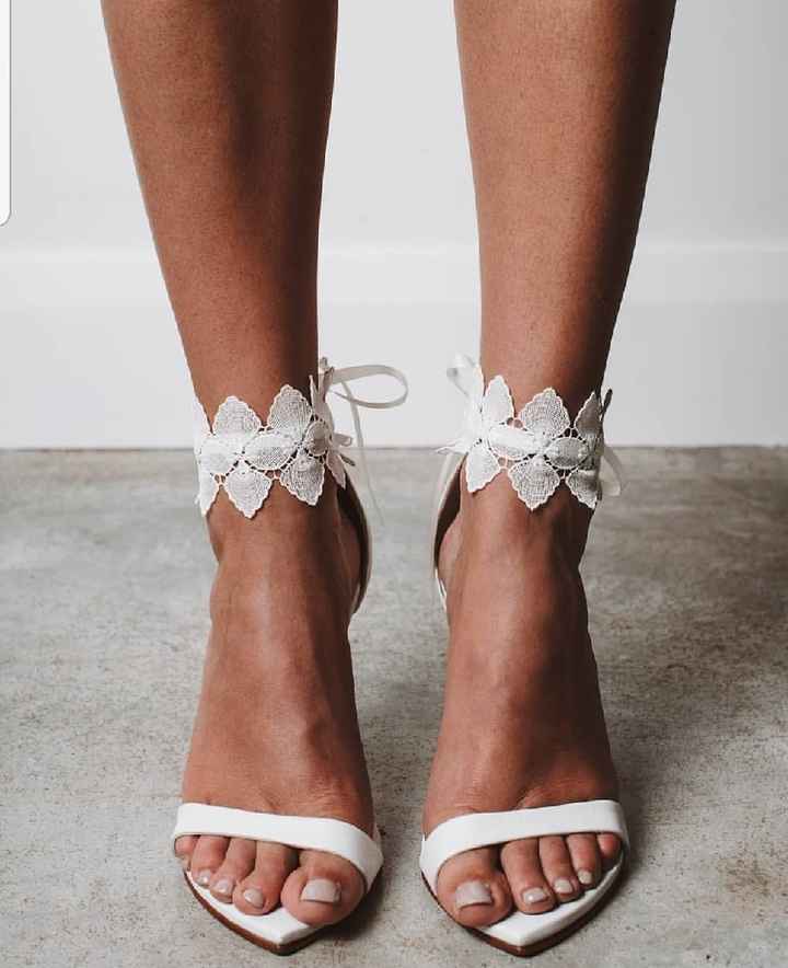 ¿Con cuáles zapatos te quedas para una boda en clima caliente? - 3