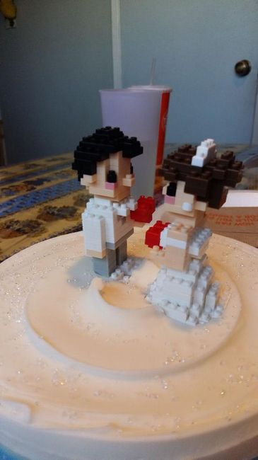 Nuestro Cake Topper en Lego