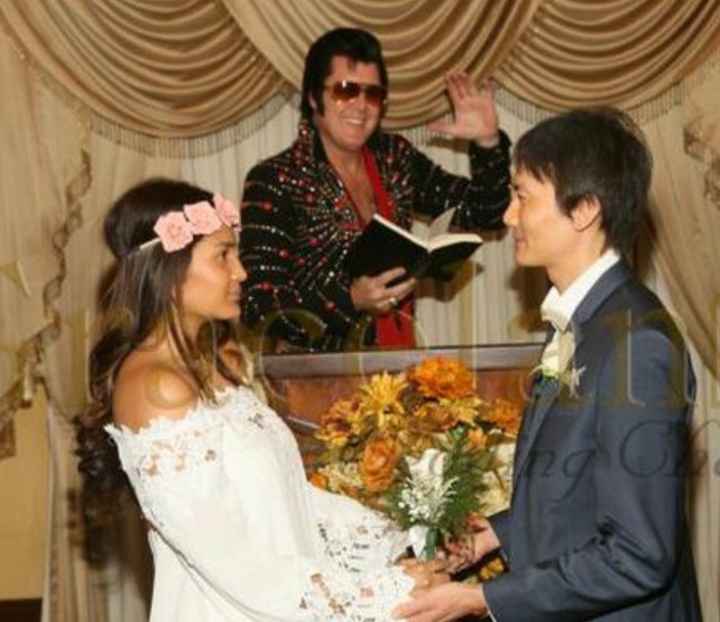 ¿Y si te casara Elvis en Las Vegas? - 1