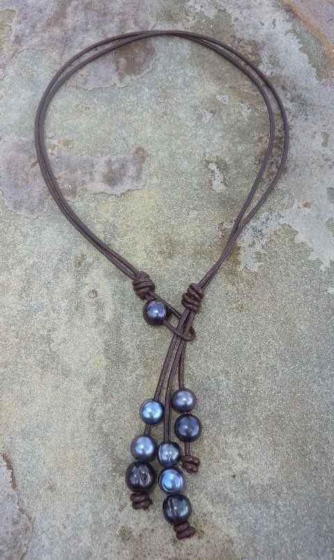 4. Collar azul