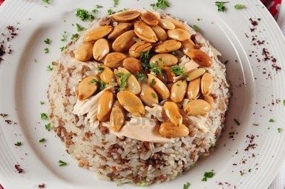 Arroz sirio con almendras