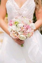 Bouquet blanco y rosa chic