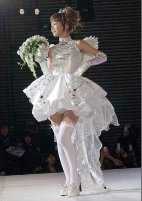 Vestidos extravagantes... imposibles...!!! - 27