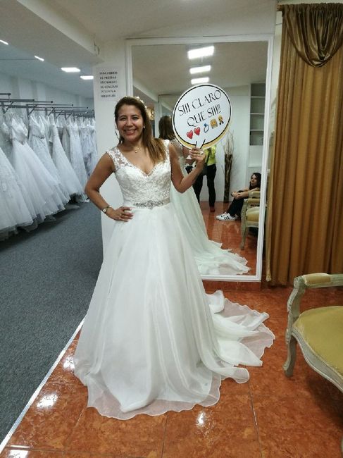 Vestido de novia con capa 7