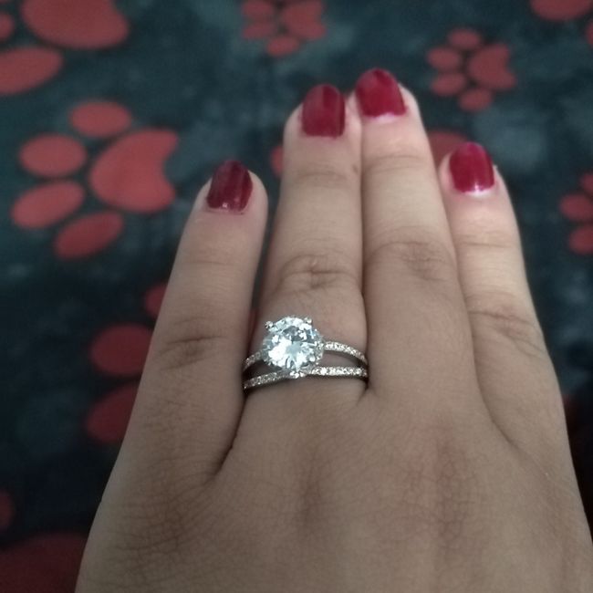 ¿De qué color es la piedra de tu anillo de compromiso? 💍 6