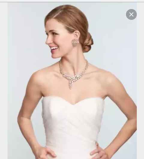 Cual es el accesorio preferible para escote coraz n