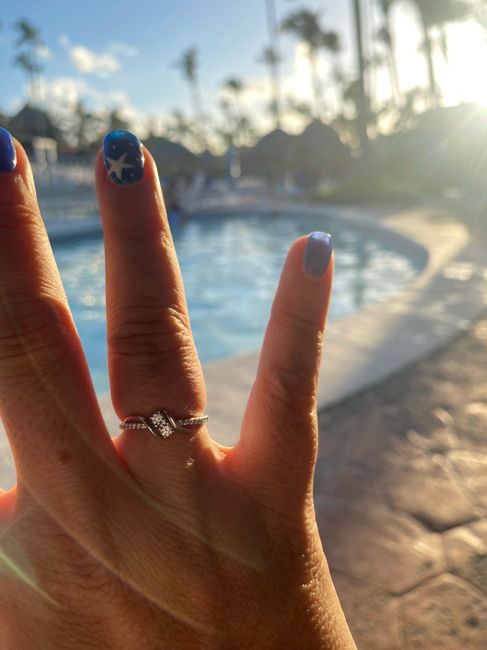 ¿Tenías las uñas arregladas cuando te propusieron matrimonio? 9