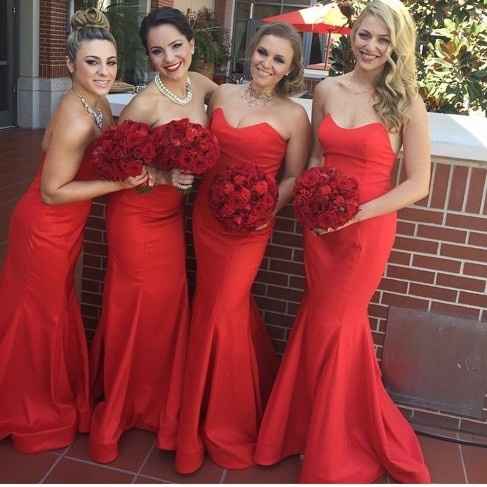Vestido rojo para damas de honor