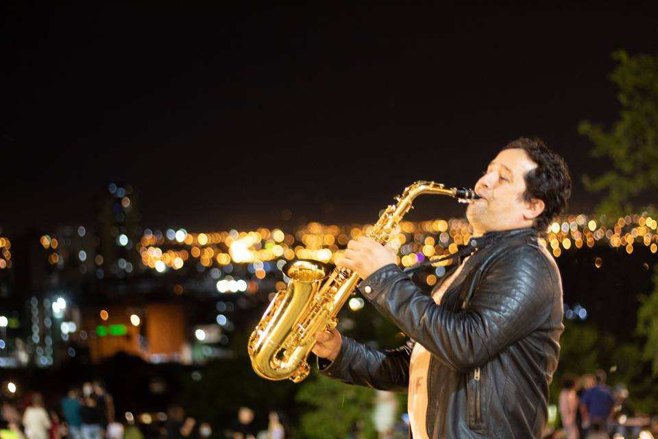 Oscar Herrera Saxophone