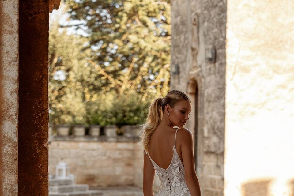 Vestido de novia con capa