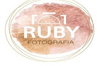 Ruby Fotografía Logo