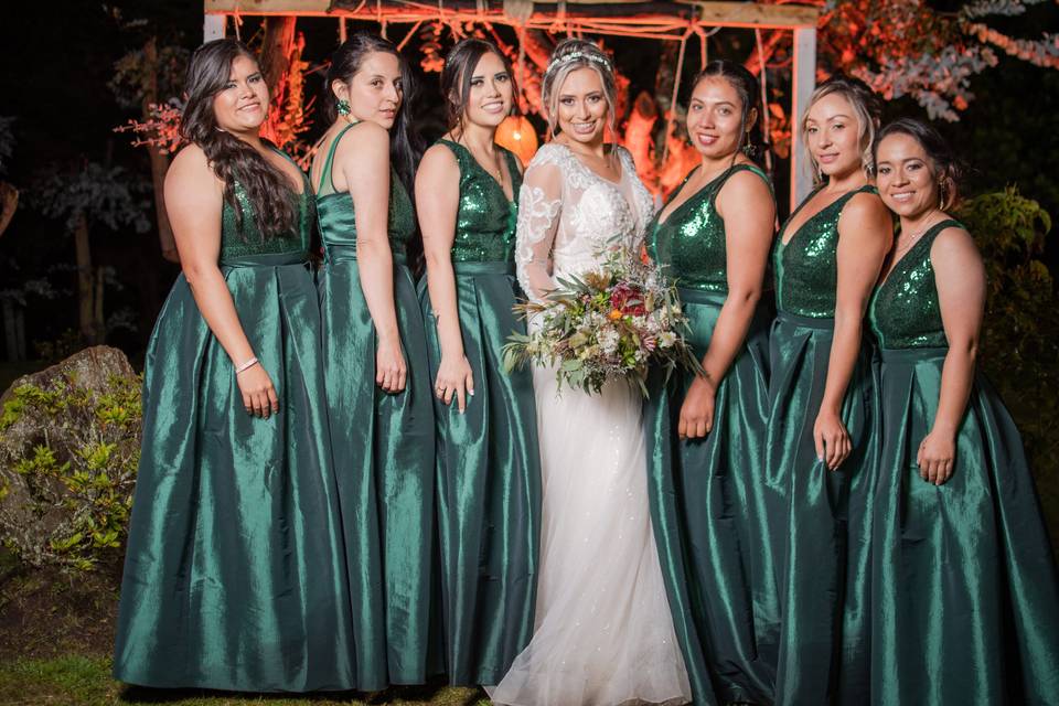 Las Damas y la Novia