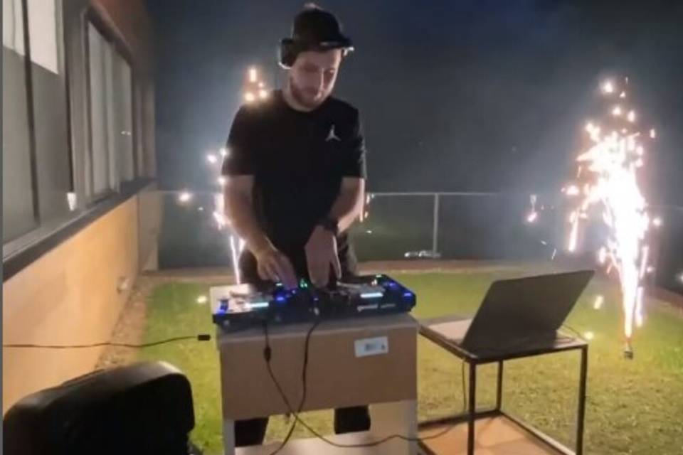 Emanuel Zuluaga DJ