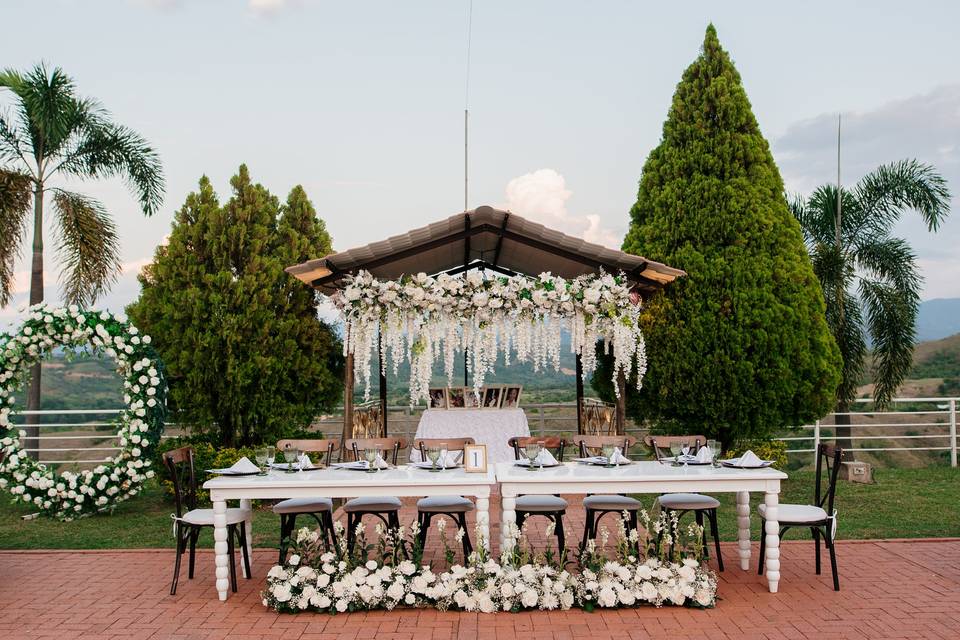 Altar en tono blanco-Zona A