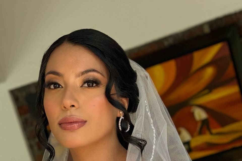 Alexa Ortiz Makeup