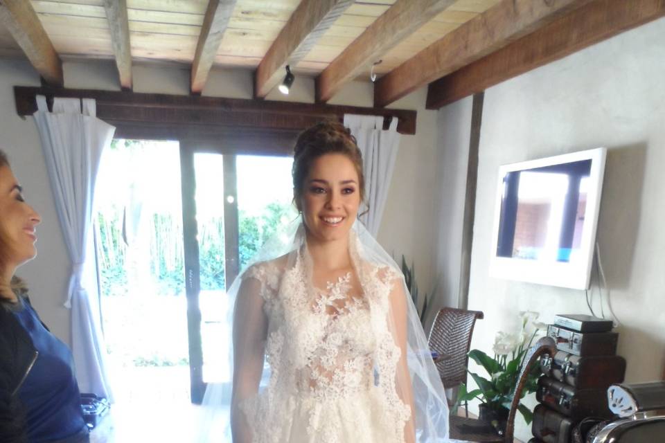 Maquillaje y peinado de novia