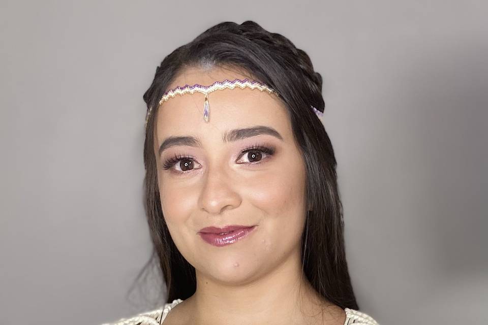 Lina María Makeup