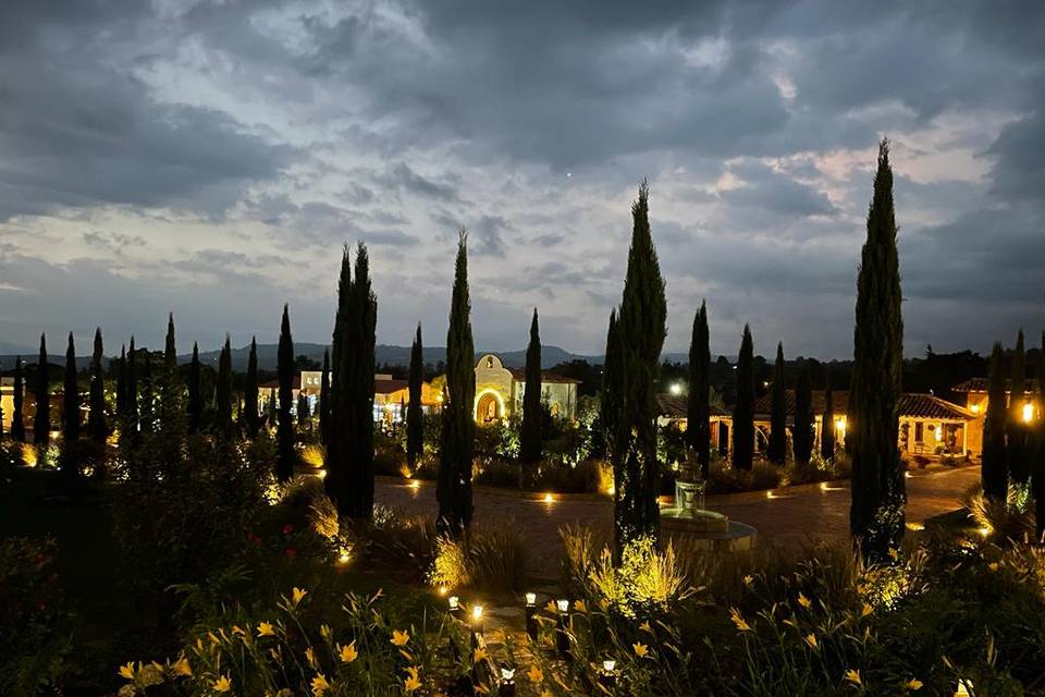 Jardines de noche