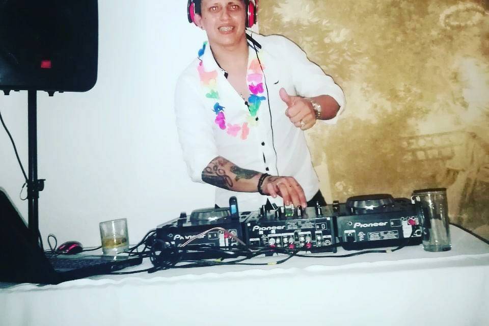 DJ Andy Vega