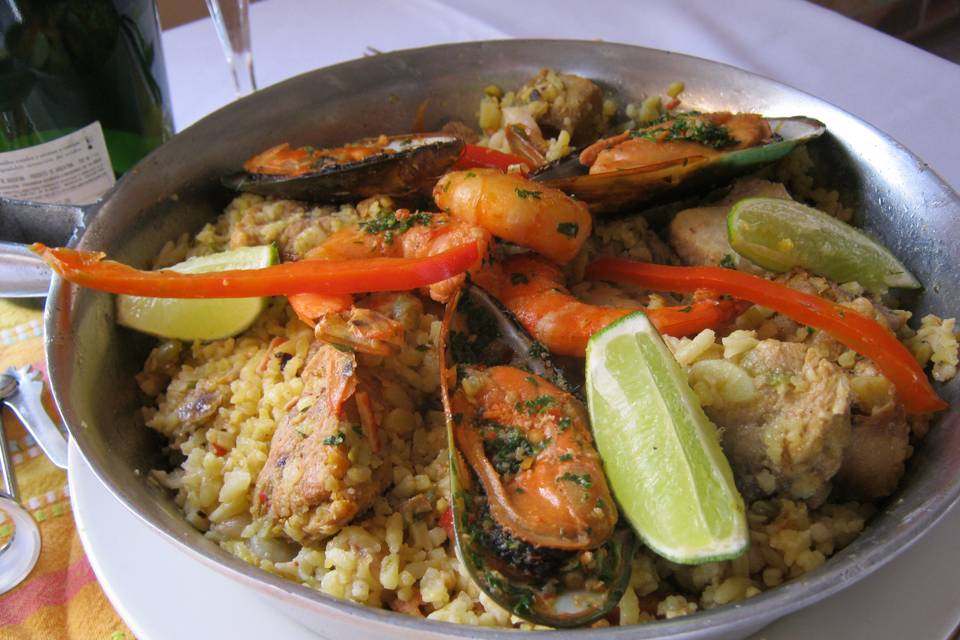 Paella mixta