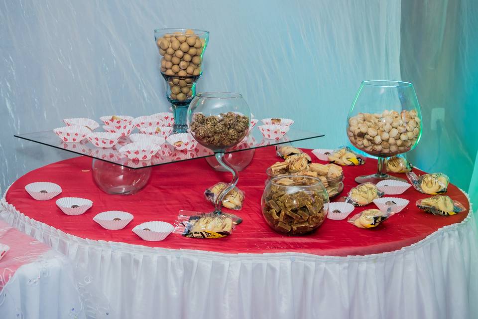 Mesa de dulces tradicionales
