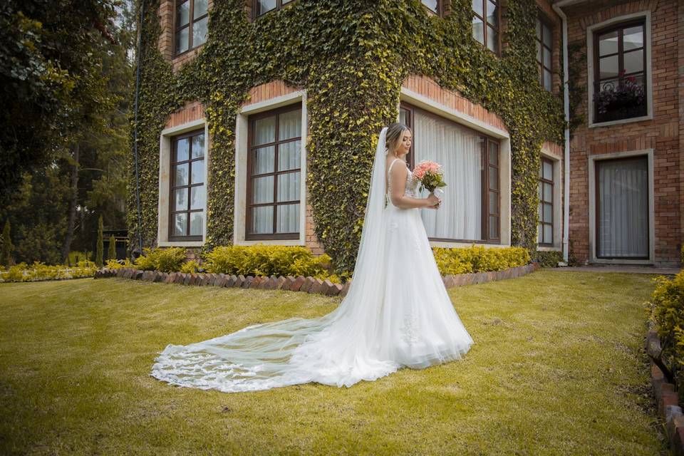 Novia - Jardines Casa