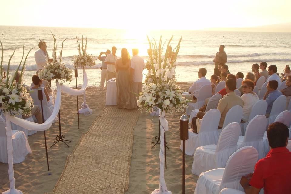 Ceremonia en el mar.