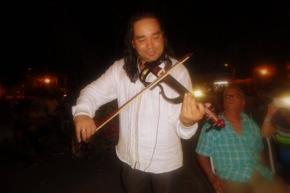Como solista