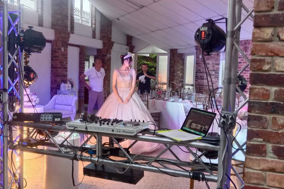 Sonido e iluminación bodas