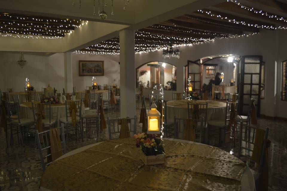 Salón iluminado