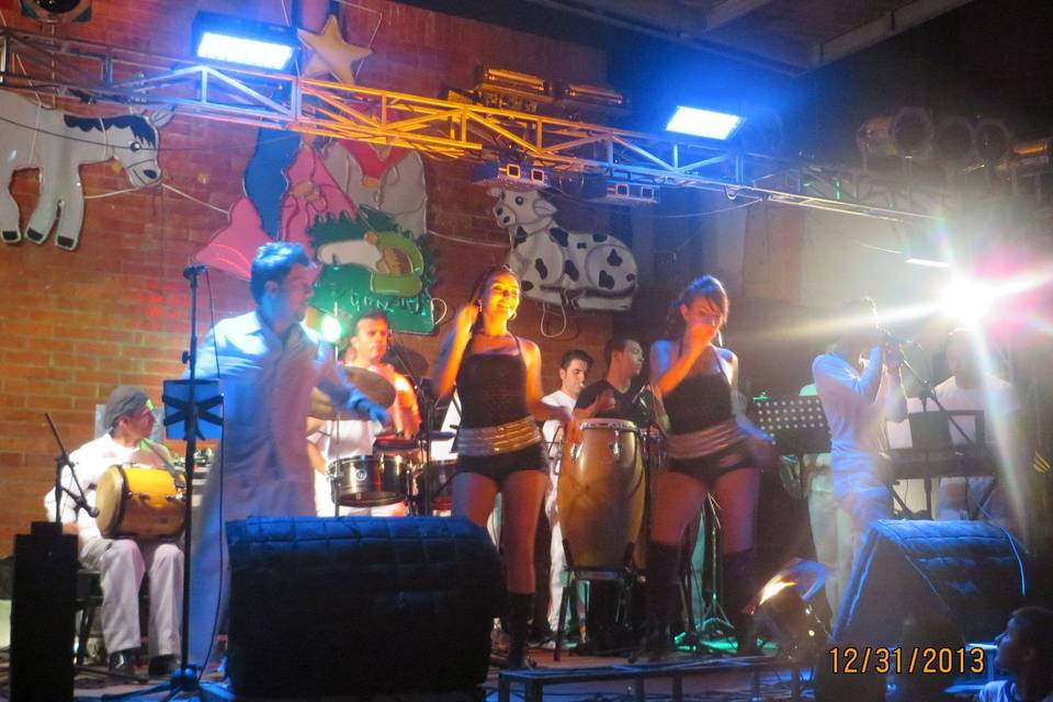 Avalancha Orquesta Show