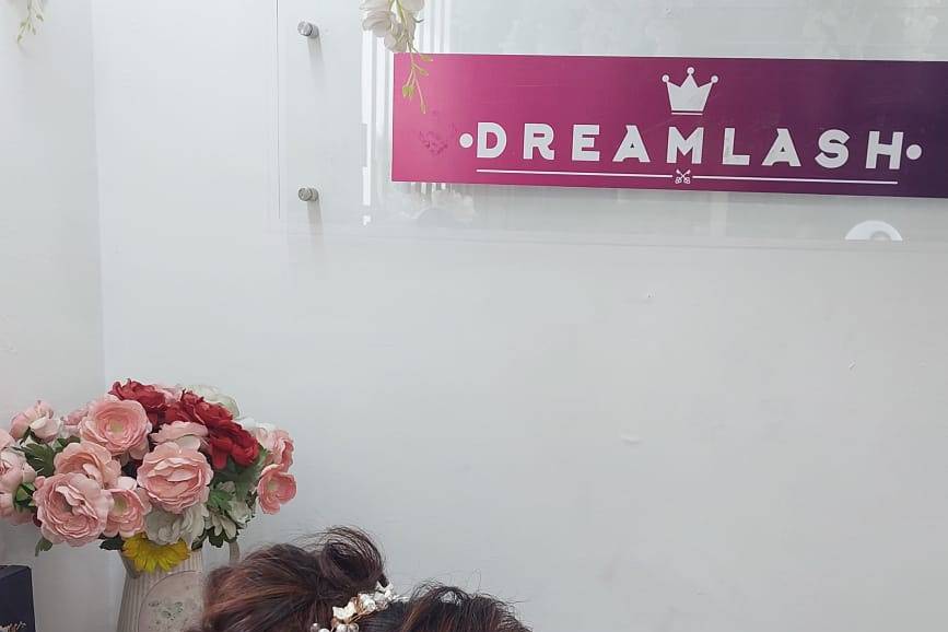 Novia de Dreamlash