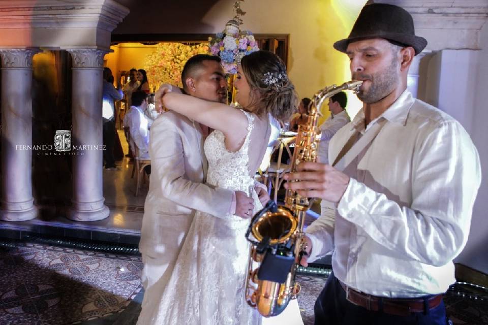 Saxofonista para fiestas