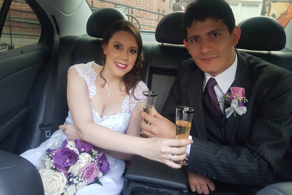 Brindis por los recién casados