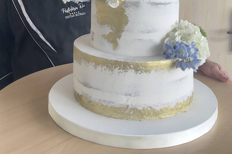 Torta seminaked con flores