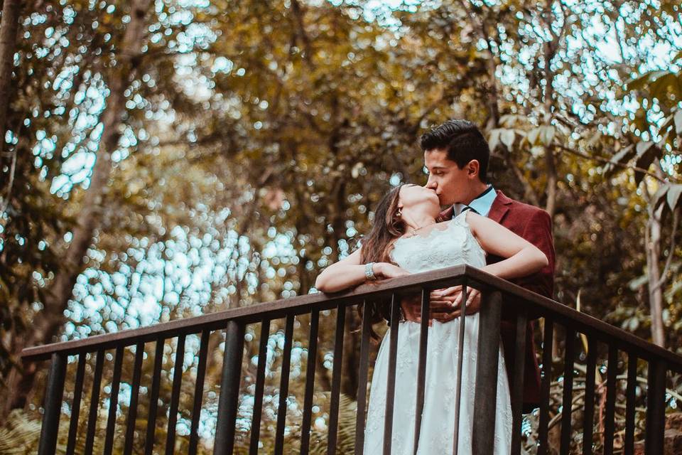 Los novios en el mirador
